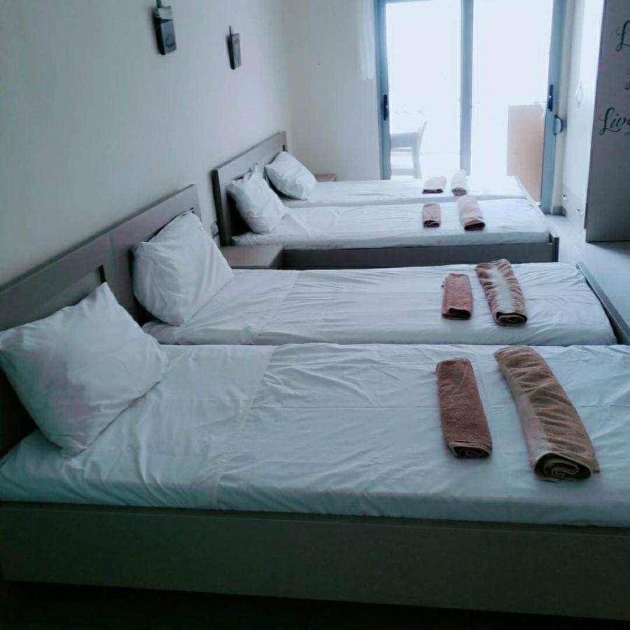 Riviera Rooms Sarandë Buitenkant foto